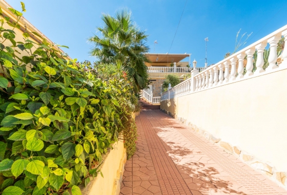 Reventa - Villa - Orihuela Costa - Los Balcones