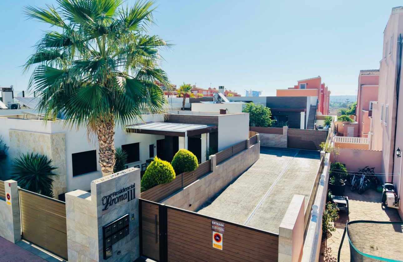 Resale - Semi-detached - Los Montesinos - La Herada