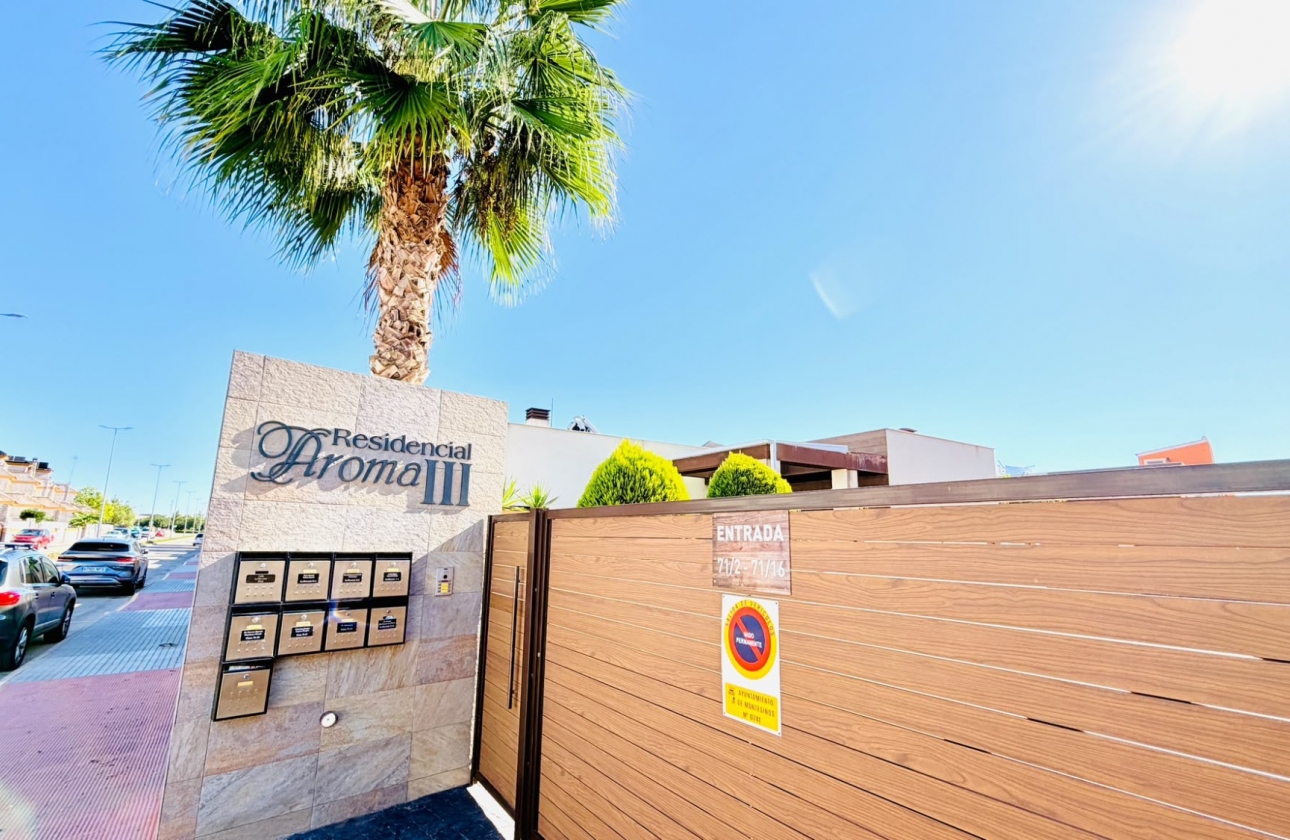 Resale - Semi-detached - Los Montesinos - La Herada