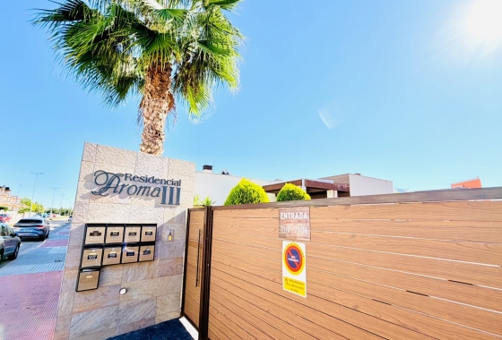 Resale - Semi-detached - Los Montesinos - La Herada