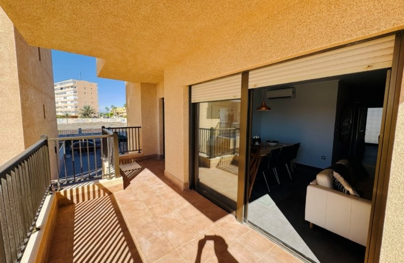 Rynek wtórny - Apartament - Torrevieja - Los Europeos