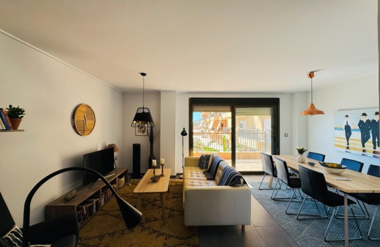 Rynek wtórny - Apartament - Torrevieja - Los Europeos