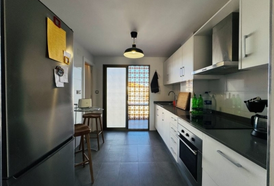 Rynek wtórny - Apartament - Torrevieja - Los Europeos