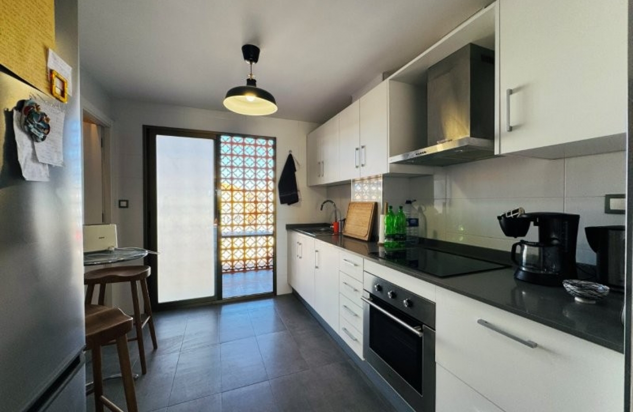 Rynek wtórny - Apartament - Torrevieja - Los Europeos