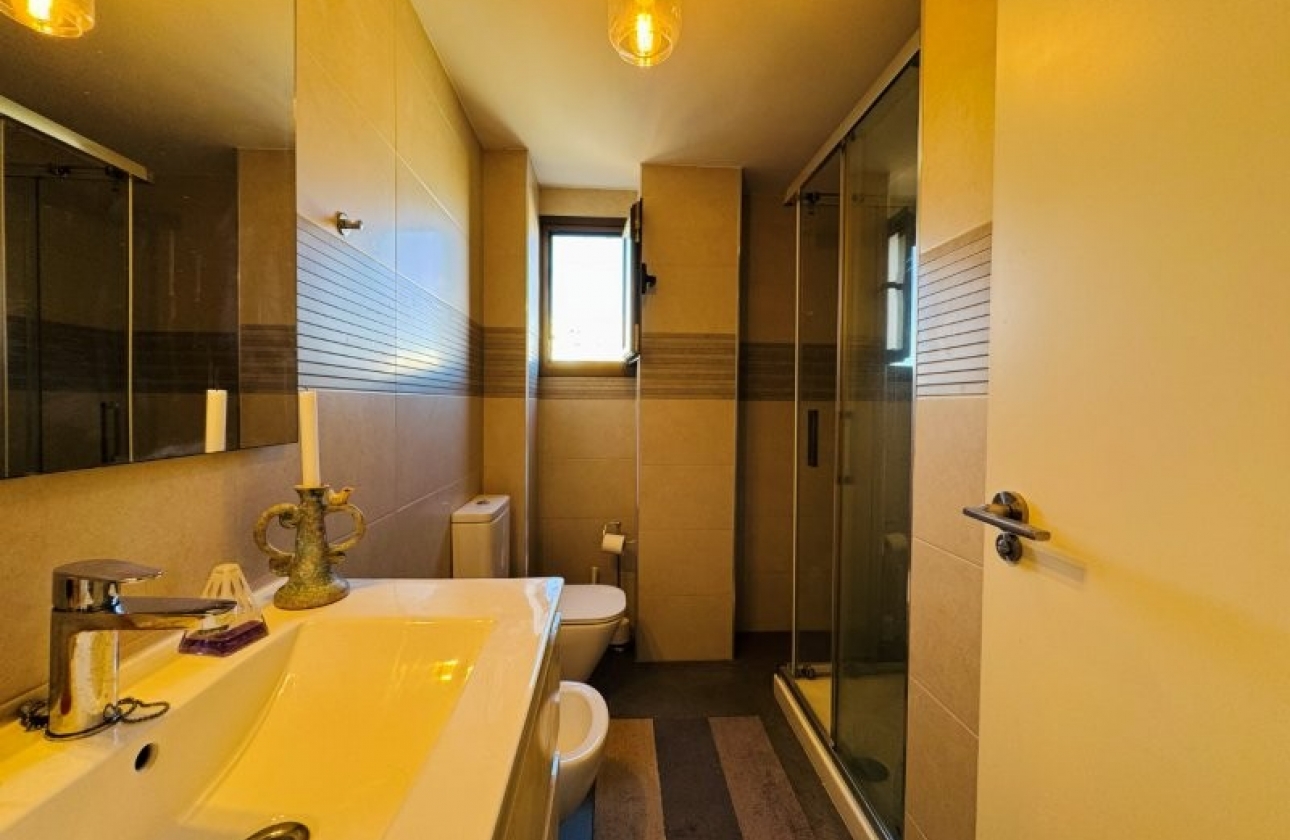 Rynek wtórny - Apartament - Torrevieja - Los Europeos
