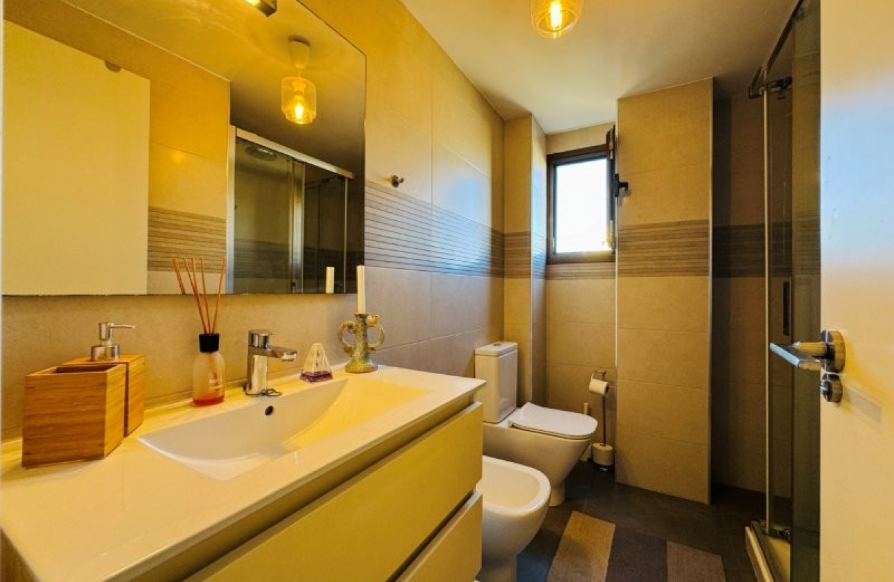 Rynek wtórny - Apartament - Torrevieja - Los Europeos