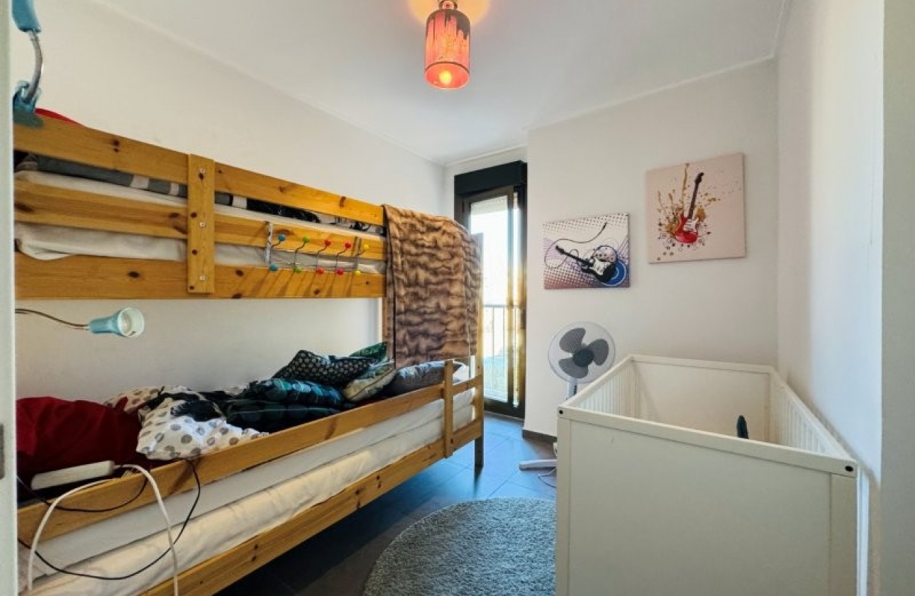 Rynek wtórny - Apartament - Torrevieja - Los Europeos