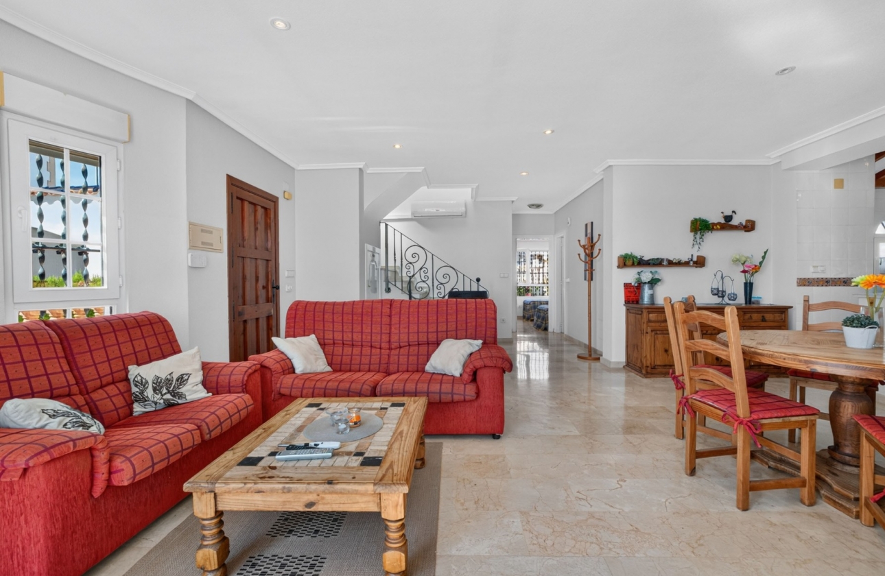 Resale - Villa - Orihuela Costa - Villamartín