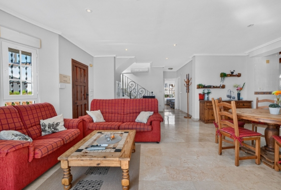 Resale - Villa - Orihuela Costa - Villamartín
