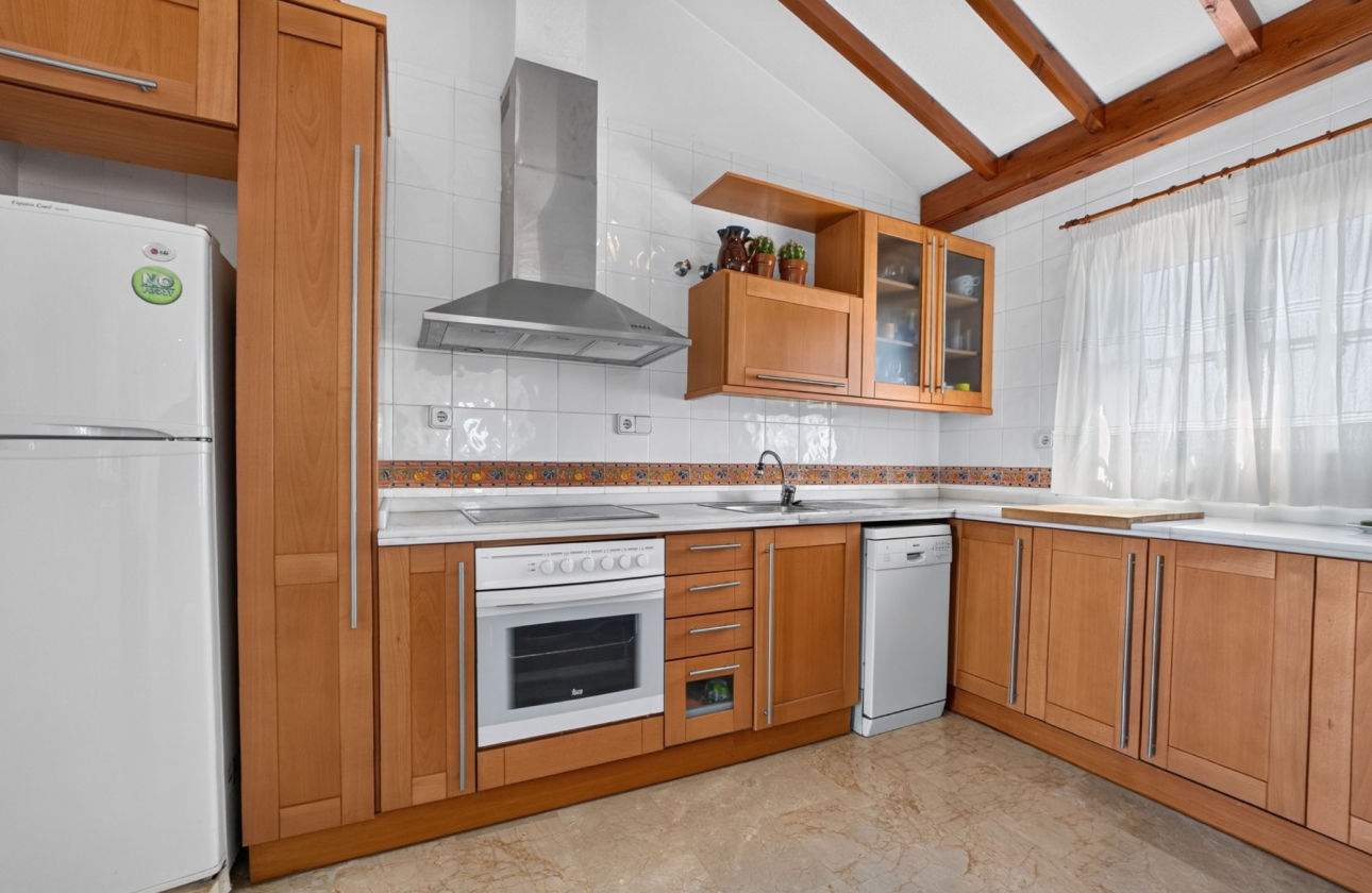 Resale - Villa - Orihuela Costa - Villamartín