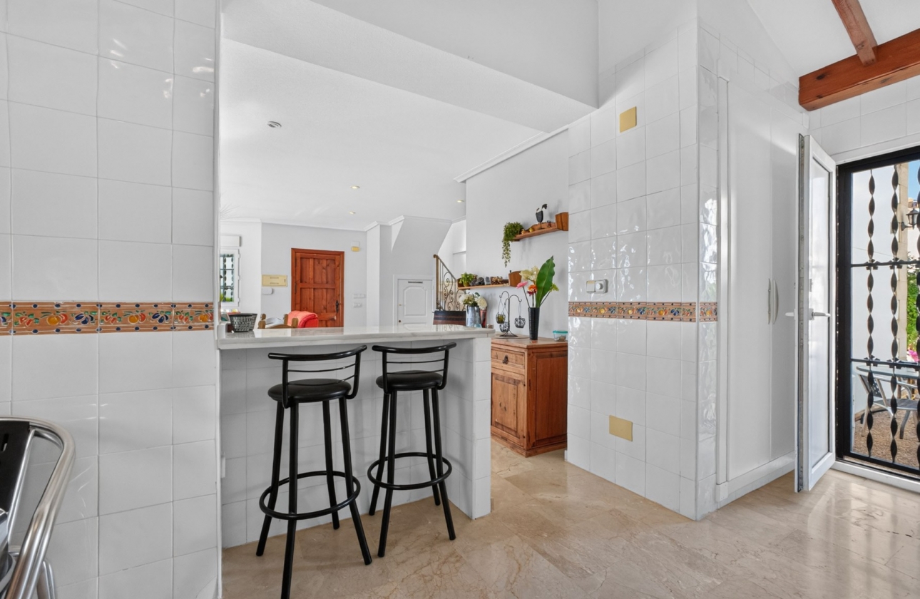 Resale - Villa - Orihuela Costa - Villamartín