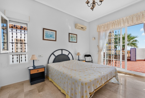 Resale - Villa - Orihuela Costa - Villamartín
