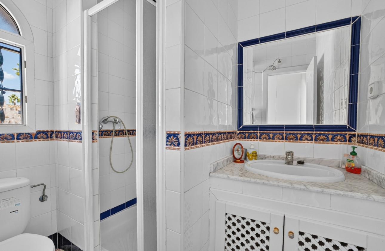 Resale - Villa - Orihuela Costa - Villamartín