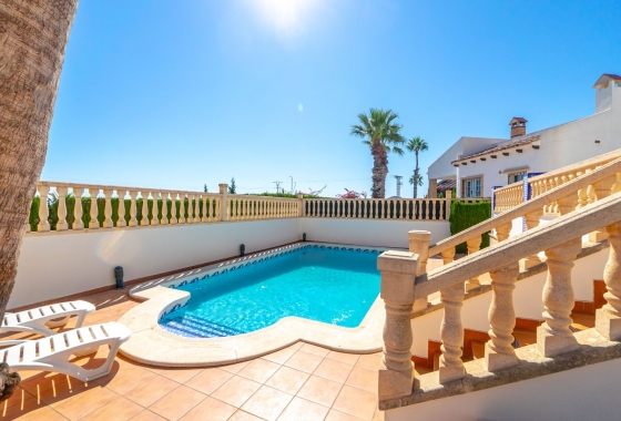 Resale - Villa - Orihuela Costa - Villamartín