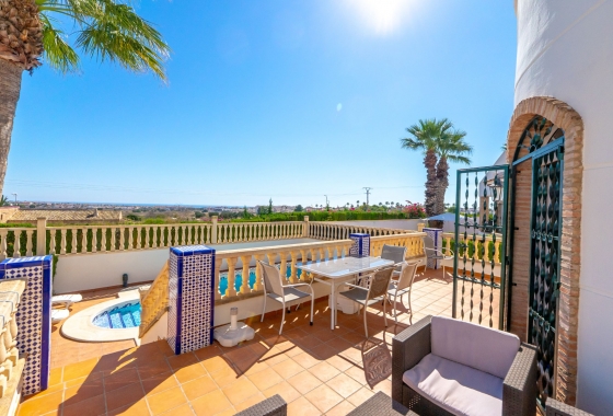Resale - Villa - Orihuela Costa - Villamartín