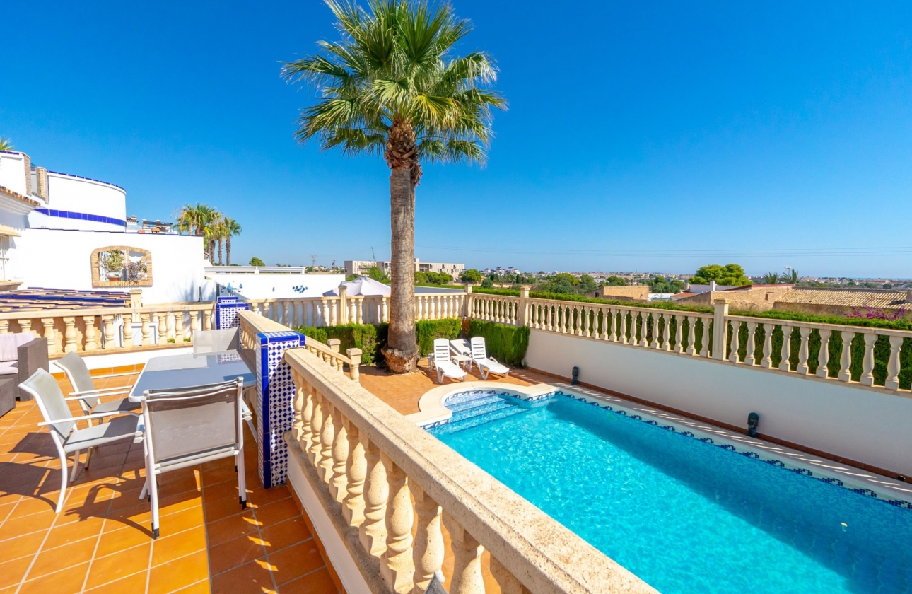 Resale - Villa - Orihuela Costa - Villamartín