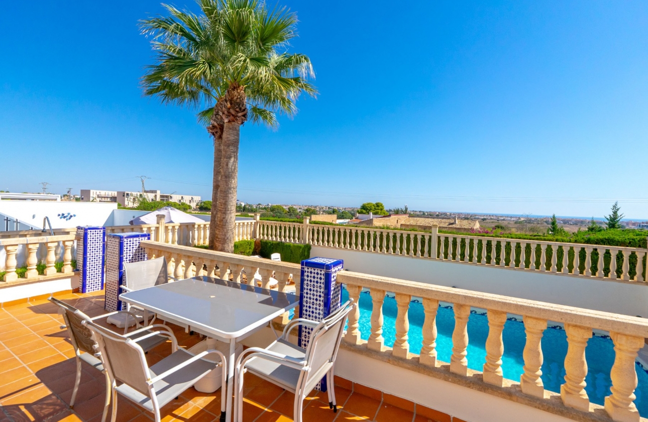 Resale - Villa - Orihuela Costa - Villamartín