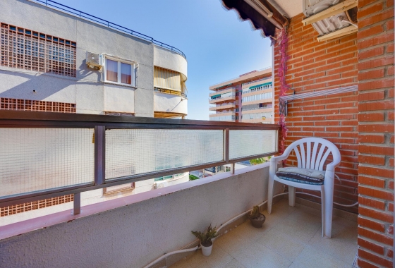 Resale - Apartment - Torrevieja - Acequion