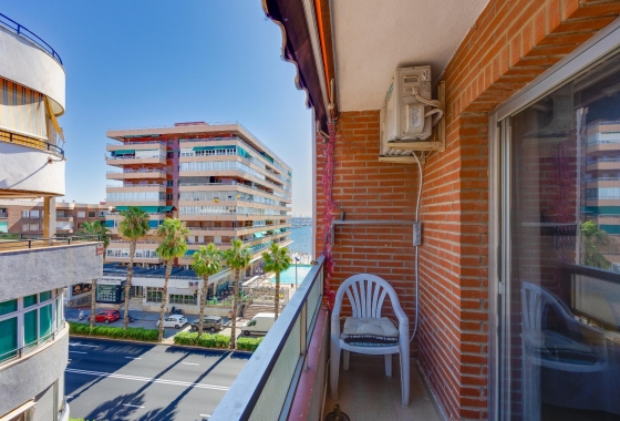 Resale - Apartment - Torrevieja - Acequion
