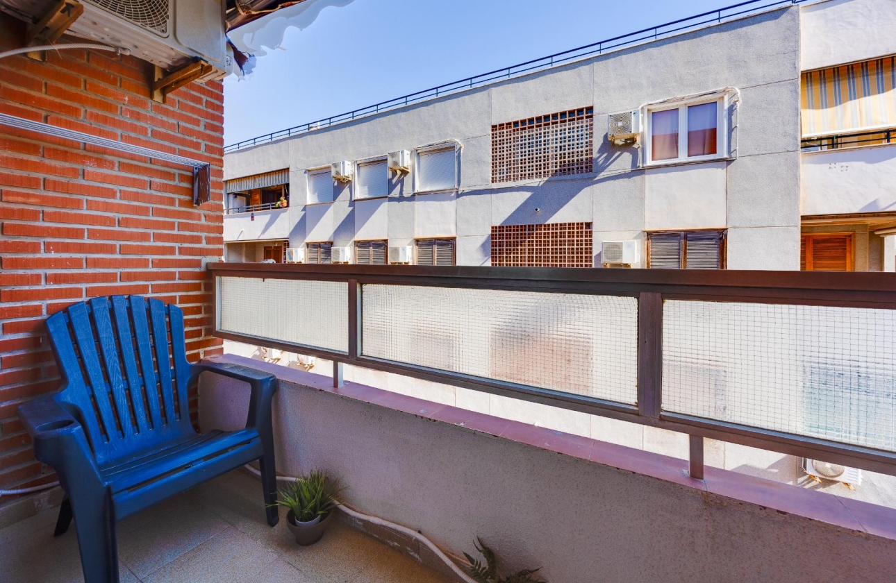 Resale - Apartment - Torrevieja - Acequion