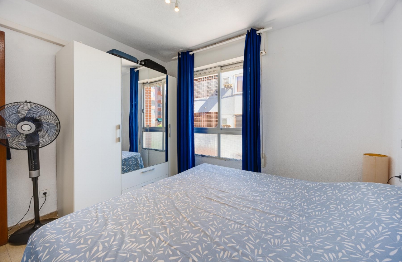 Resale - Apartment - Torrevieja - Acequion