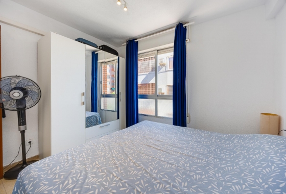 Resale - Apartment - Torrevieja - Acequion