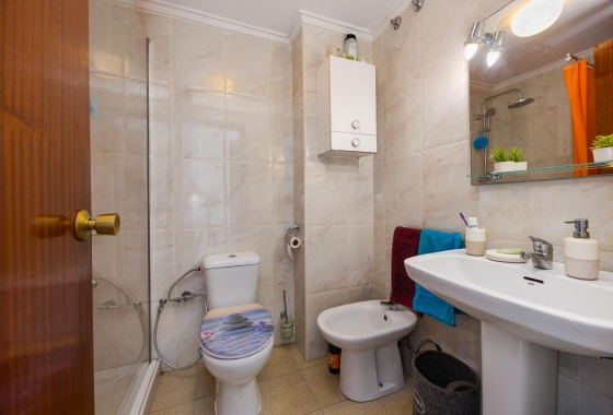 Resale - Apartment - Torrevieja - Acequion