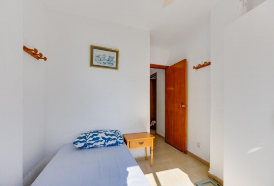 Resale - Apartment - Torrevieja - Acequion