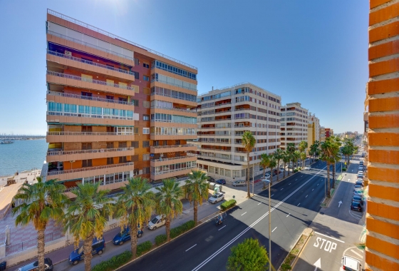 Resale - Apartment - Torrevieja - Acequion