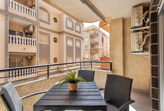 Reventa - Apartment - Torrevieja - Playa de los Locos