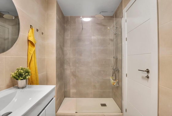 Reventa - Apartment - Torrevieja - Playa de los Locos