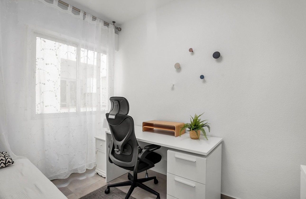 Reventa - Apartment - Torrevieja - Playa de los Locos