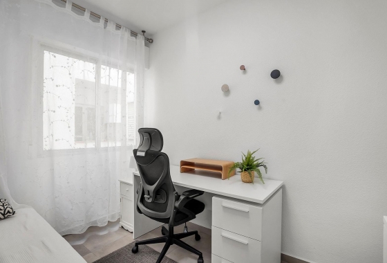 Reventa - Apartment - Torrevieja - Playa de los Locos