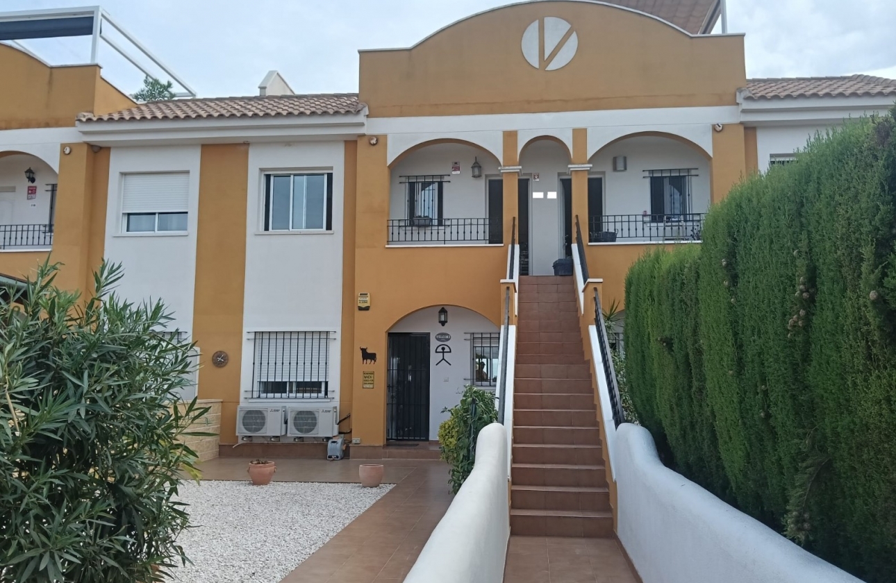 Reventa - Apartment - Los Montesinos - Urbanizacion montesol
