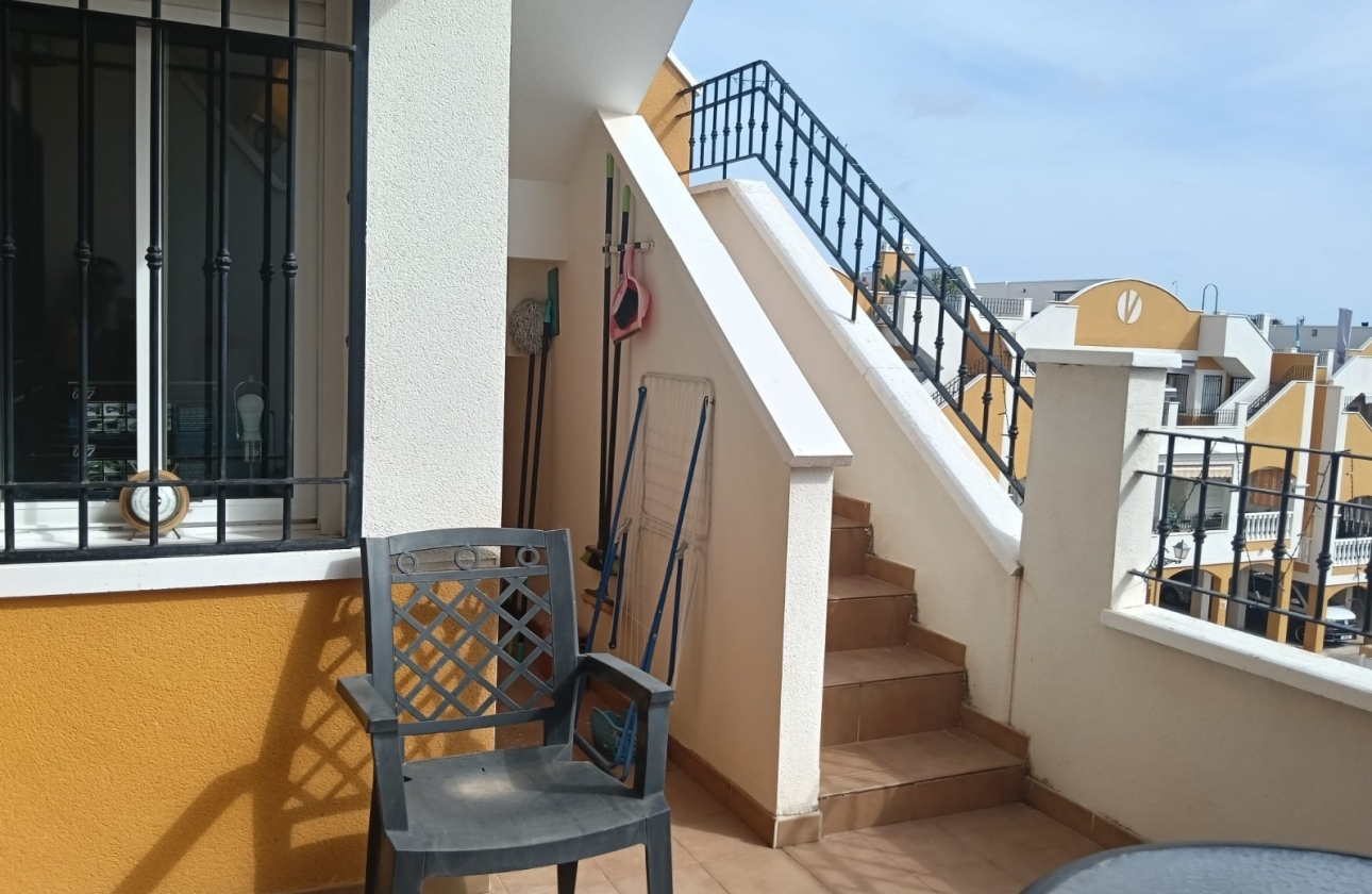 Reventa - Apartment - Los Montesinos - Urbanizacion montesol
