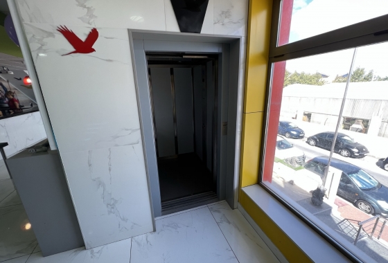 Reventa - Commercial Unit - Torrevieja - Costa Blanca Sur