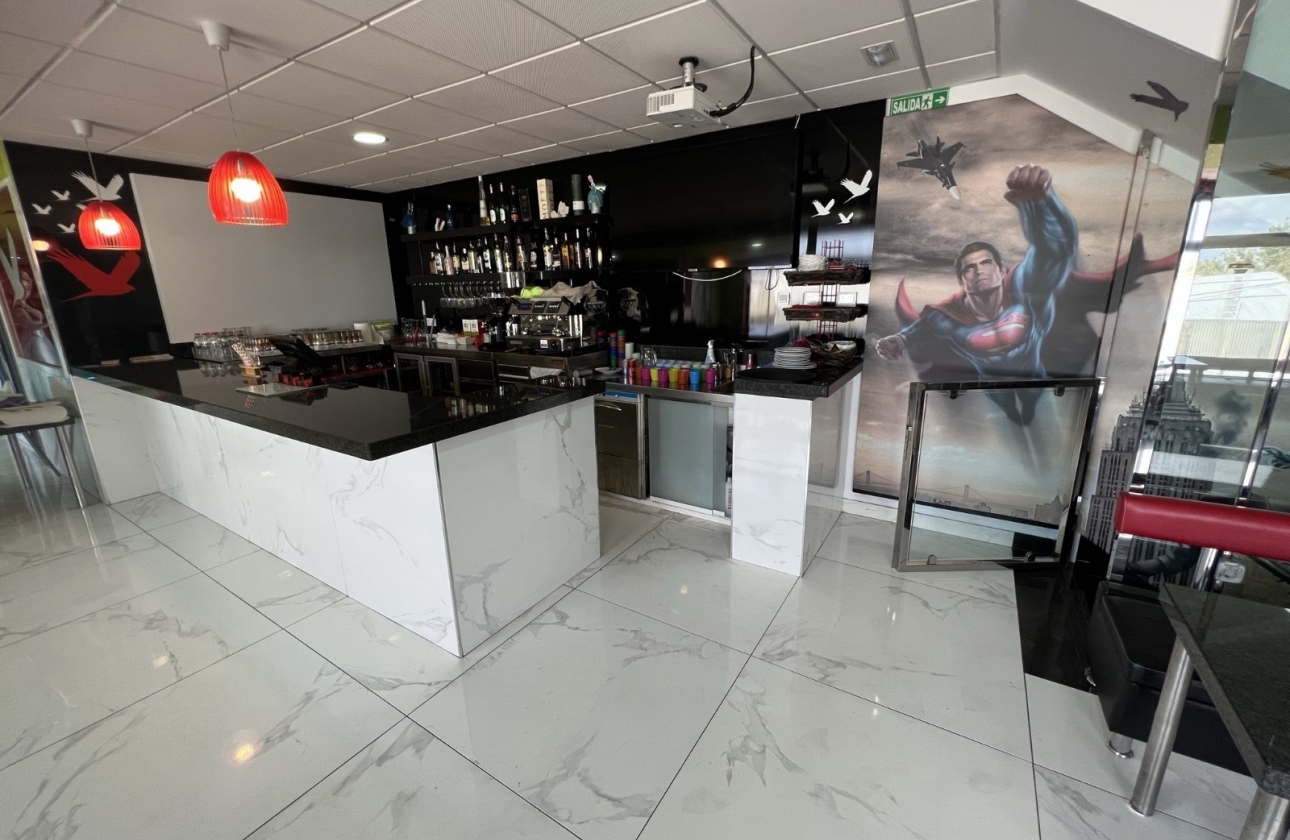 Reventa - Commercial Unit - Torrevieja - Costa Blanca Sur