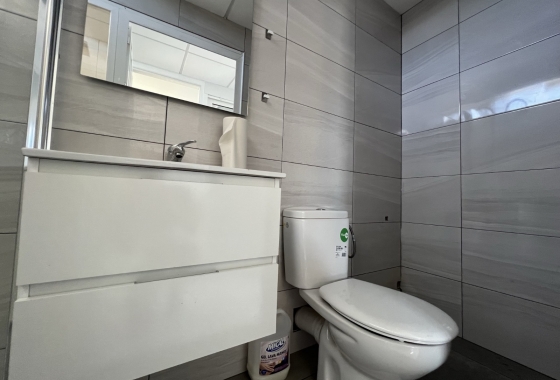 Reventa - Commercial Unit - Torrevieja - Costa Blanca Sur