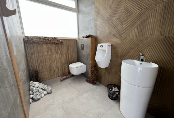 Reventa - Commercial Unit - Torrevieja - Costa Blanca Sur
