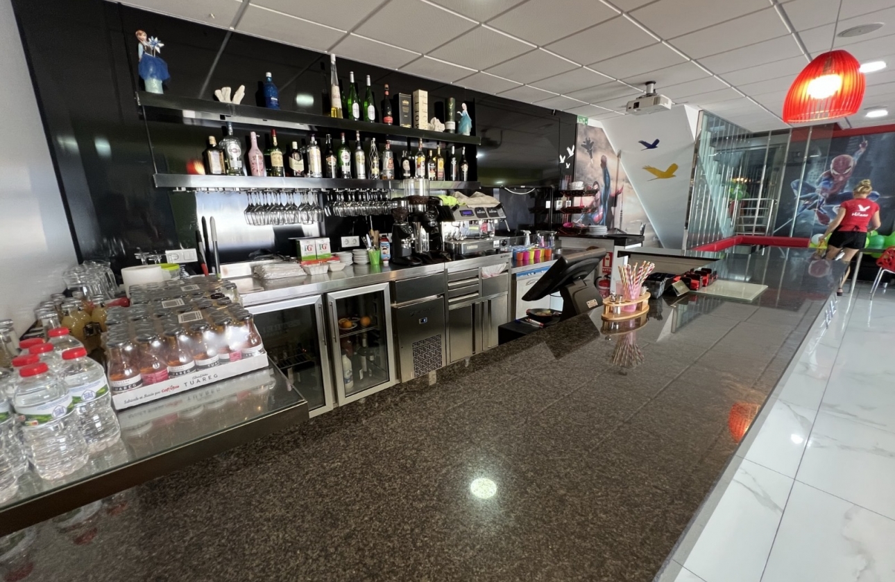 Reventa - Commercial Unit - Torrevieja - Costa Blanca Sur