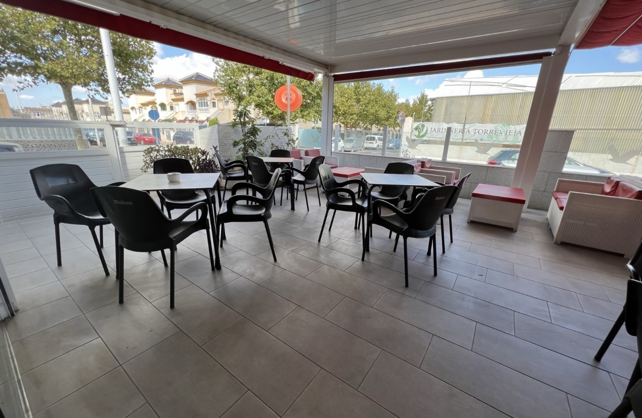 Reventa - Commercial Unit - Torrevieja - Costa Blanca Sur