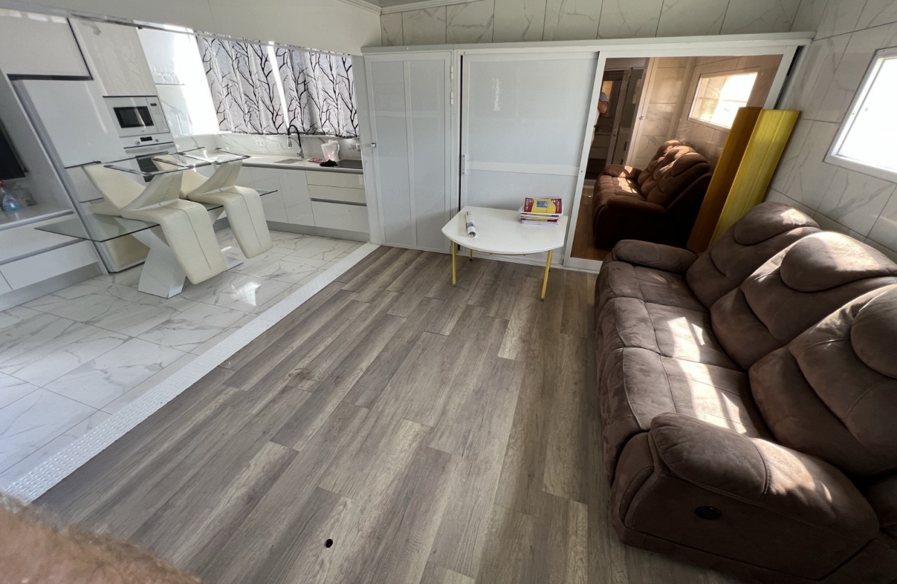 Reventa - Commercial Unit - Torrevieja - Costa Blanca Sur