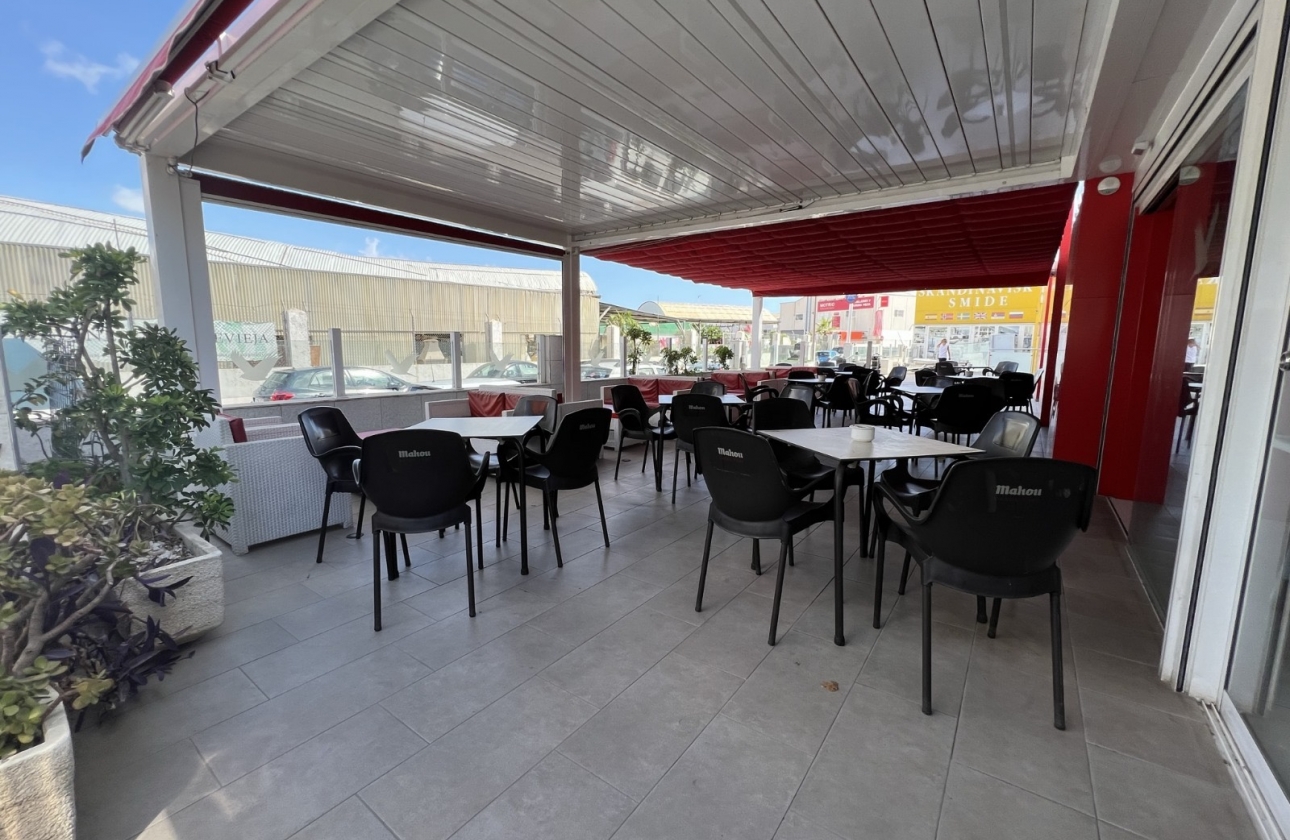 Reventa - Commercial Unit - Torrevieja - Costa Blanca Sur