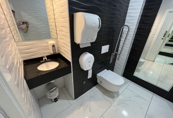 Reventa - Commercial Unit - Torrevieja - Costa Blanca Sur