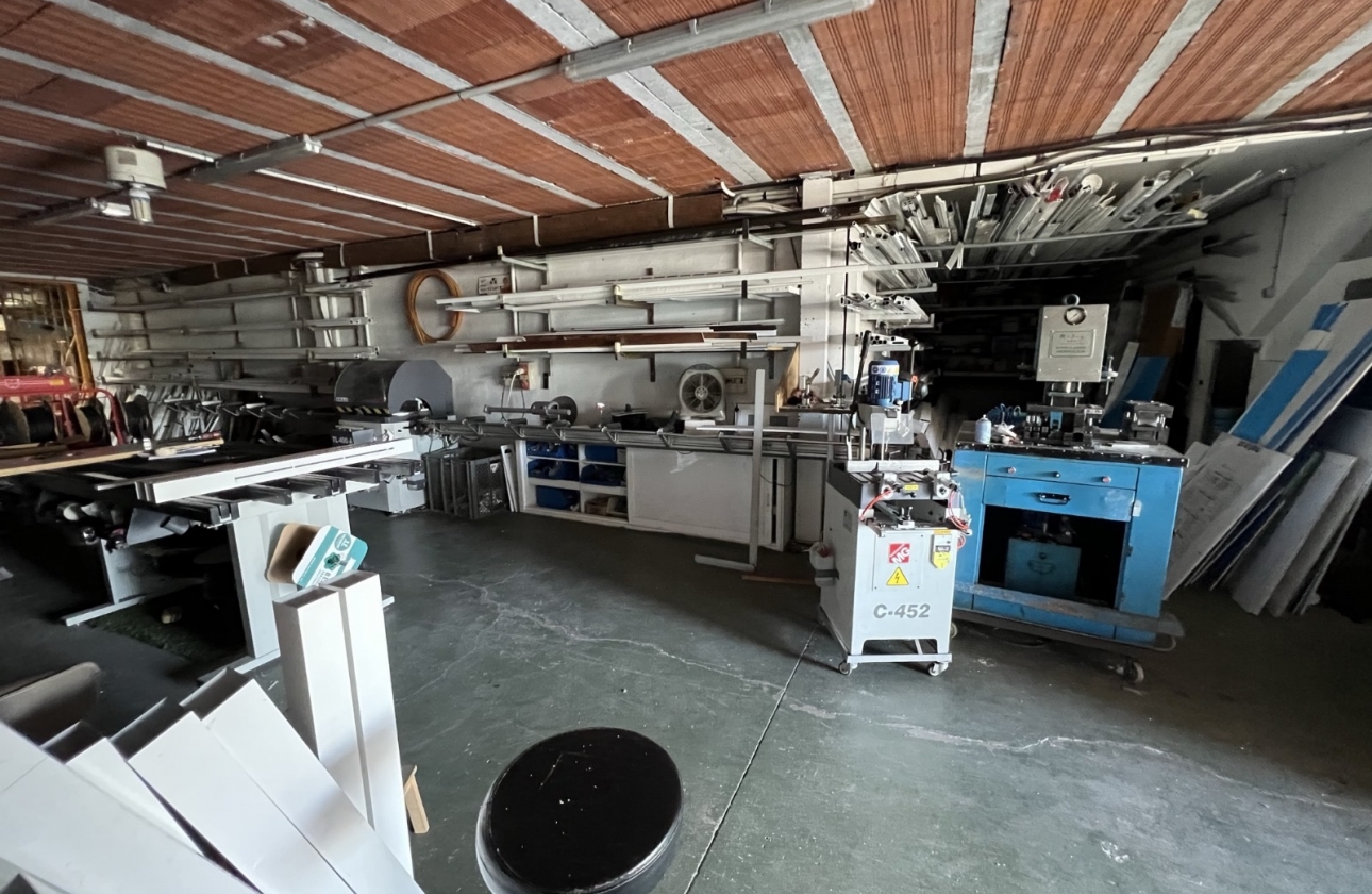 Reventa - Commercial Unit - Torrevieja - Costa Blanca Sur