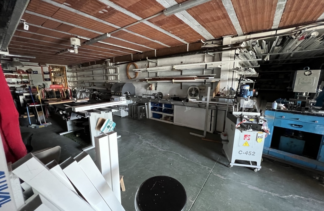 Reventa - Commercial Unit - Torrevieja - Costa Blanca Sur