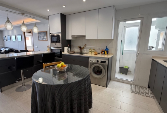 Resale - Apartment - Torrevieja - Costa Blanca Sur