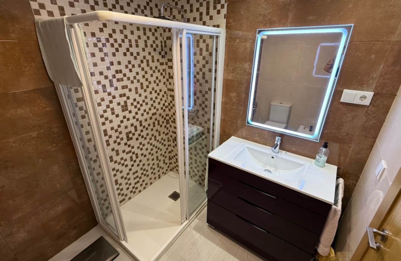 Resale - Apartment - Torrevieja - Costa Blanca Sur