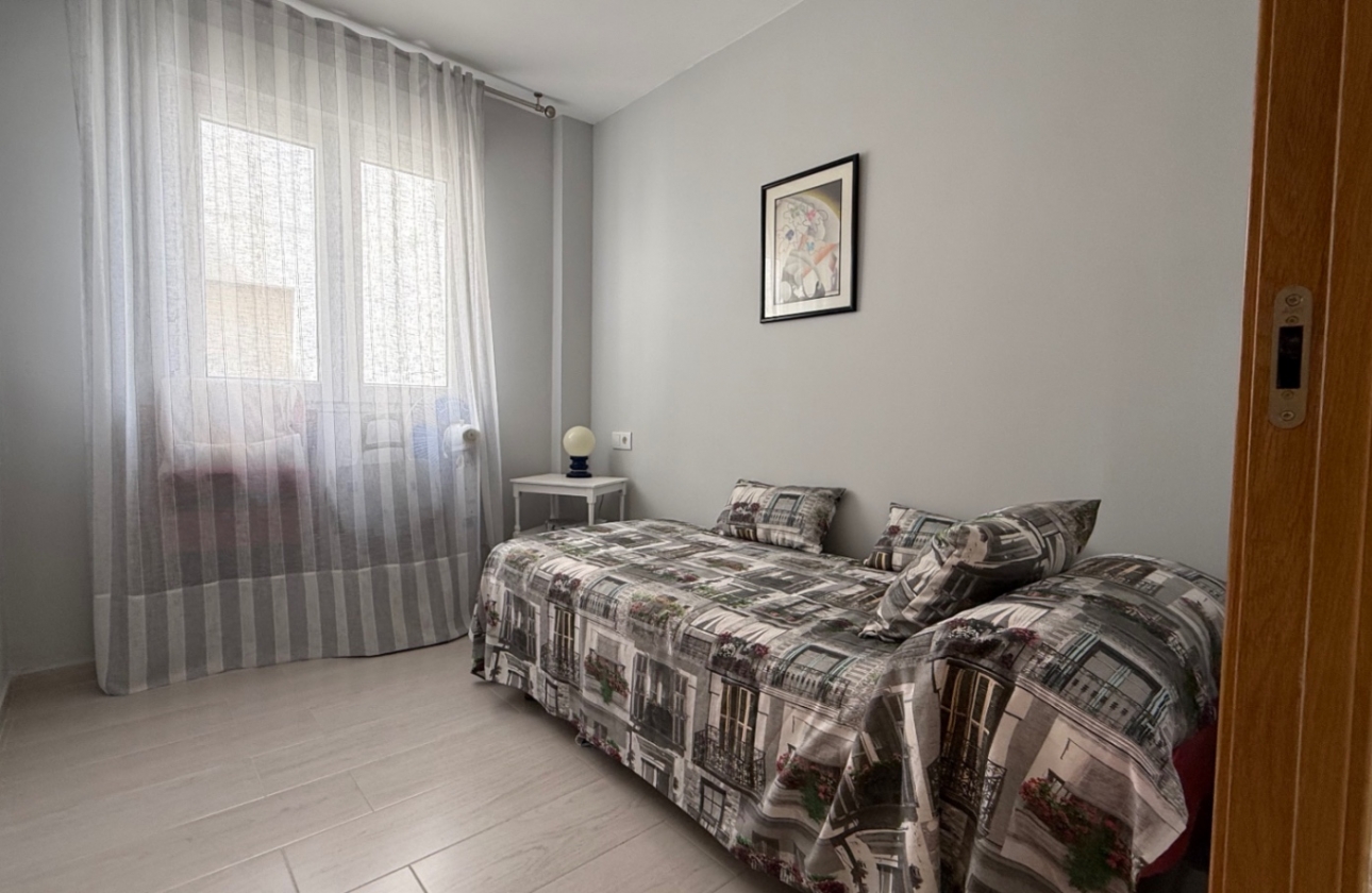 Resale - Apartment - Torrevieja - Costa Blanca Sur