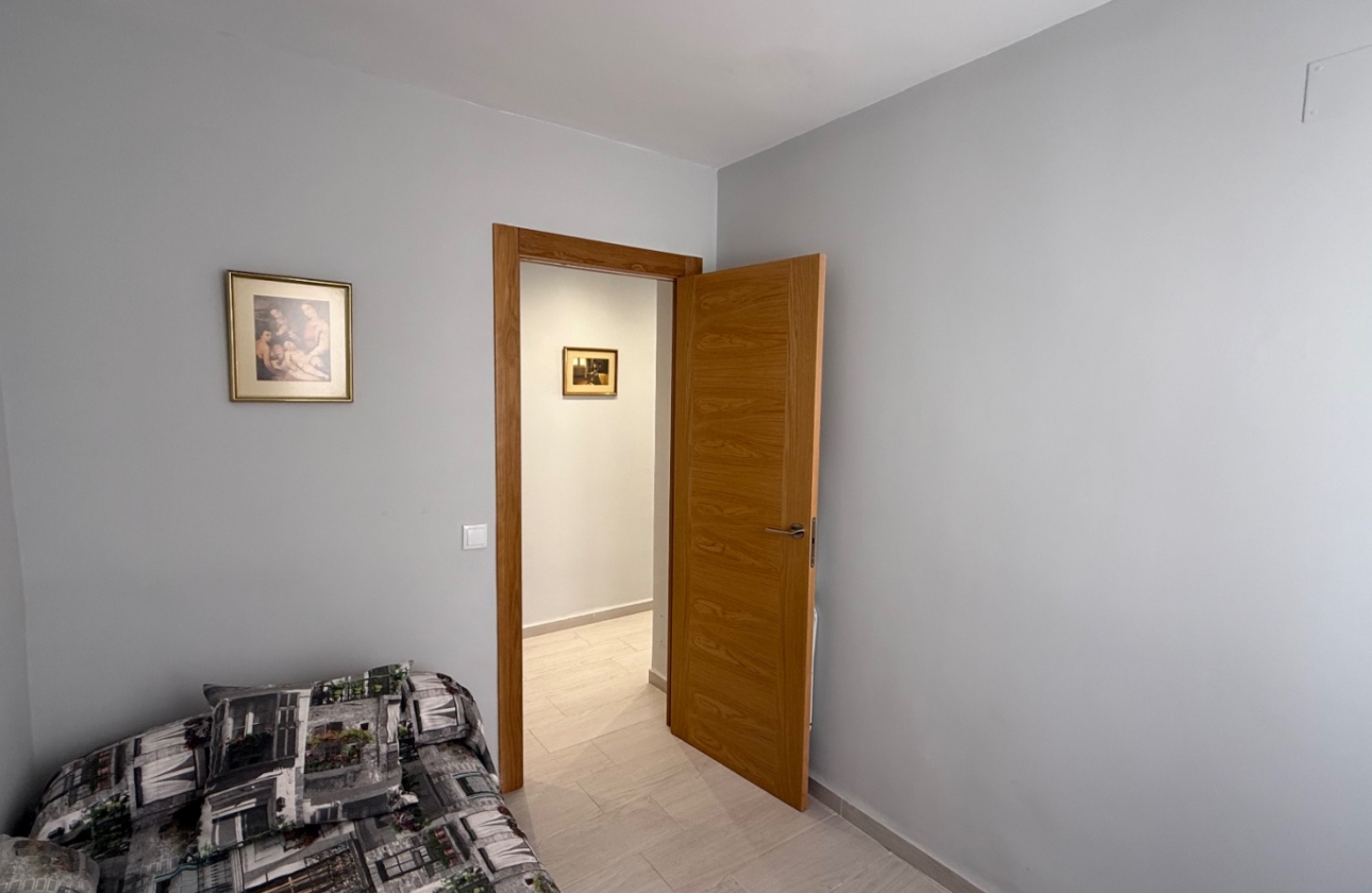 Resale - Apartment - Torrevieja - Costa Blanca Sur